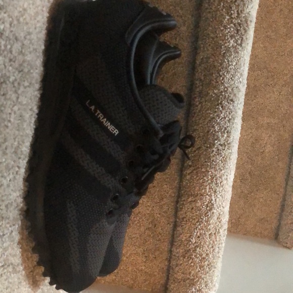 Addidas LA trainers. Brand new - worn once - Picture 2 of 4